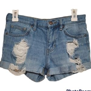 Bull Head destructed boyfriend shorts size 1